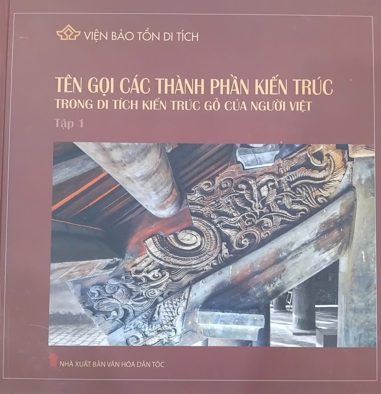 Sách: Tên gọi các thành phần kiến trúc trong di tích kiến trúc gỗ của người Việt