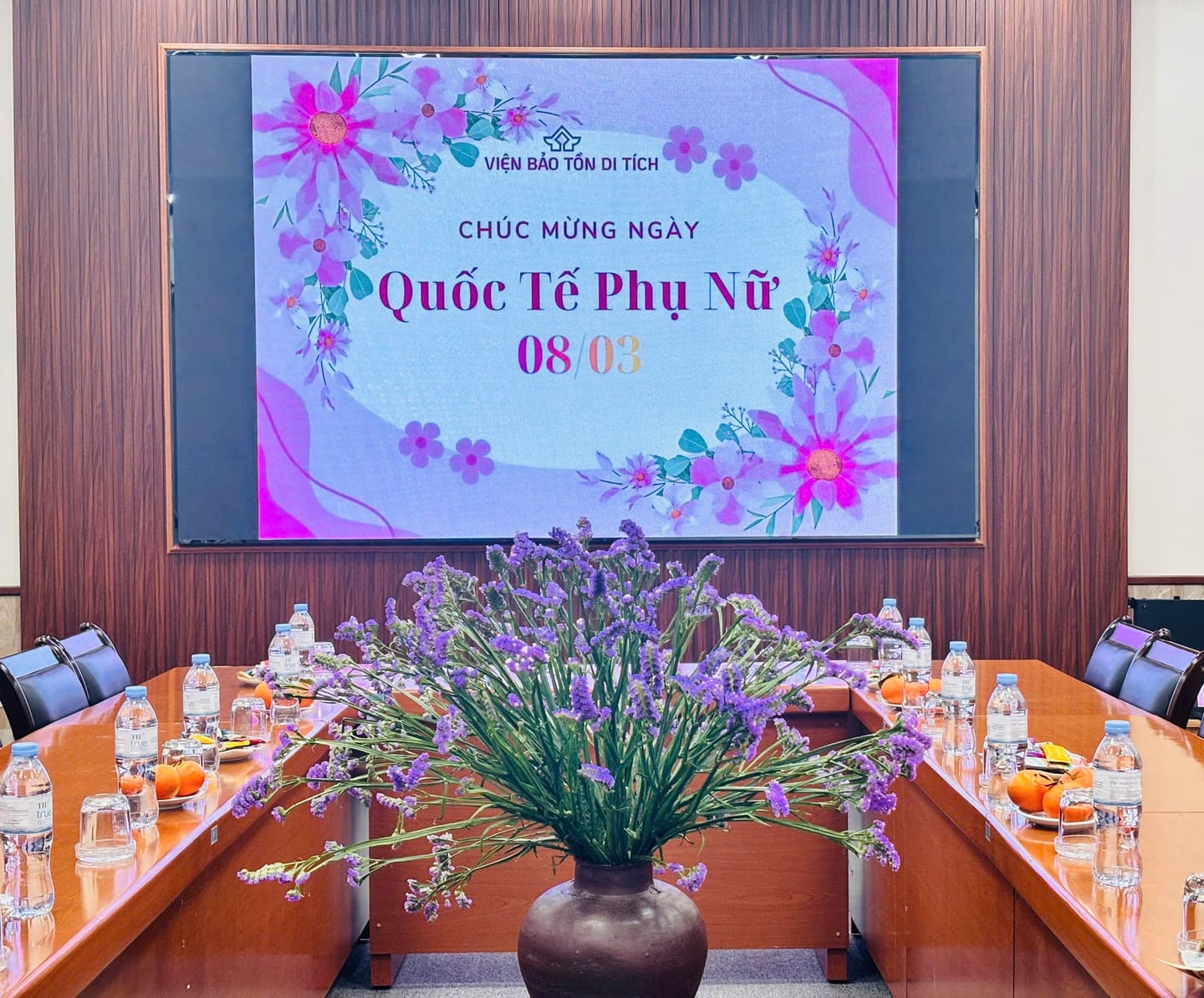 Hoạt động chúc mừng ngày Quốc tế phụ nữ 8-3