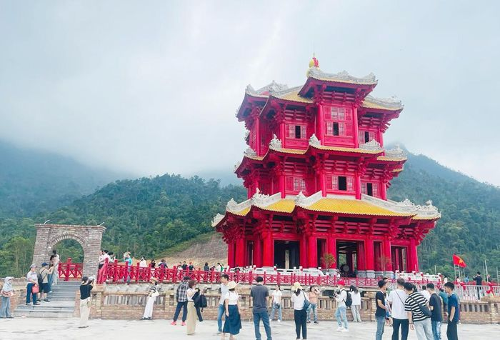 Kiến trúc tâm linh đương đại và nguy cơ làm nhiễu bản sắc trong không gian di sản (Từ trường hợp Tháp chuông Hoa Nghiêm ở Tây Yên Tử)